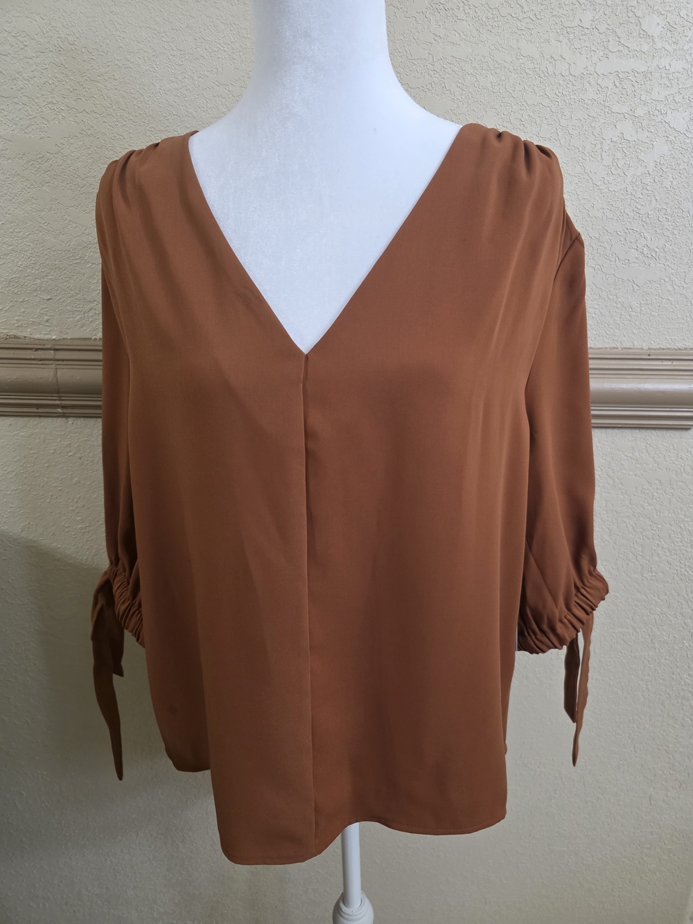 New Worthington Rust V-Neck Tie-Sleeves Blouse